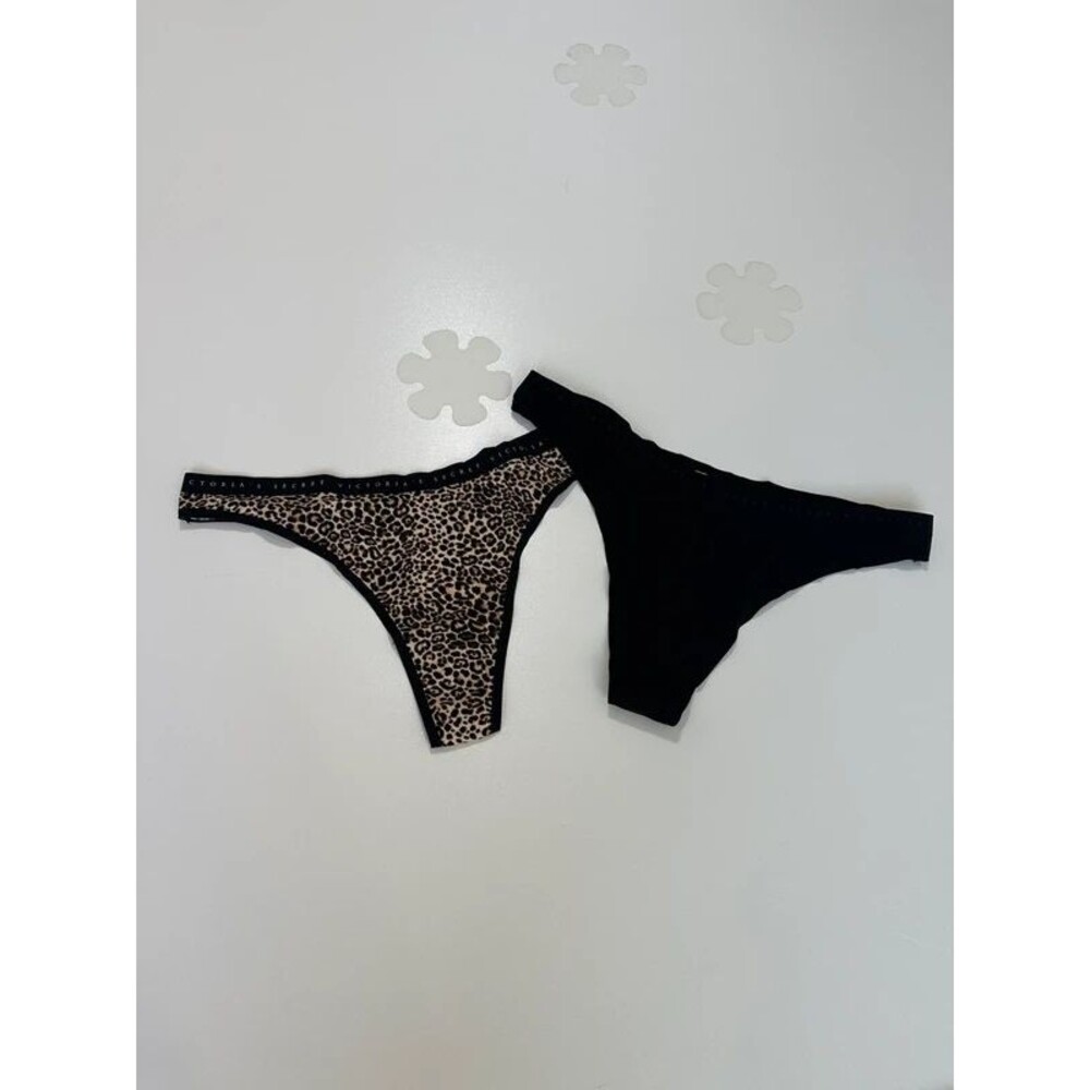 NWT Victoria's Secret Logo Cotton Thong Panty Size Large